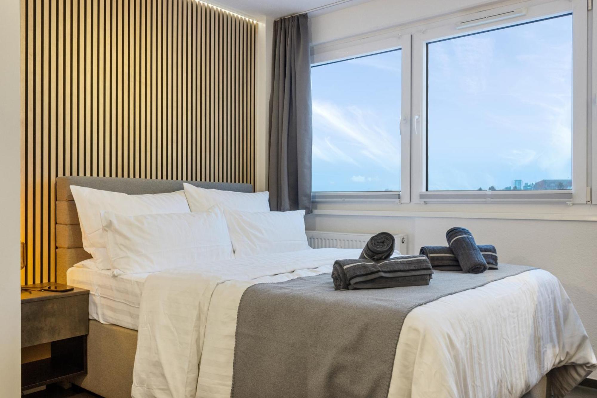 Appartement Fuer 1-2 - Wlan - Parkplatz - Homeoffice Kaiserslautern Exteriör bild